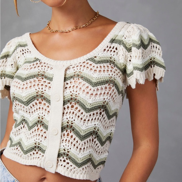 Blu Pepper Cream and Olive Chevron Crochet Crop Top - Picture 8 of 9
